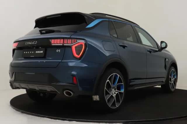 Lynk & Co 01 (2023) thumbnail 2