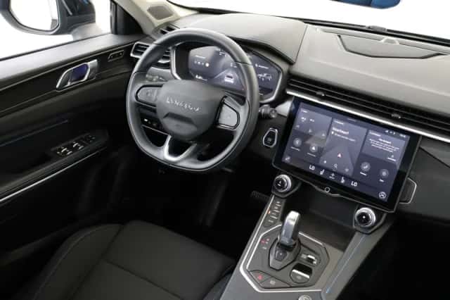 Lynk & Co 01 (2023) thumbnail 5