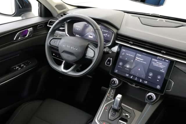 Lynk & Co 01 (2023) thumbnail 5