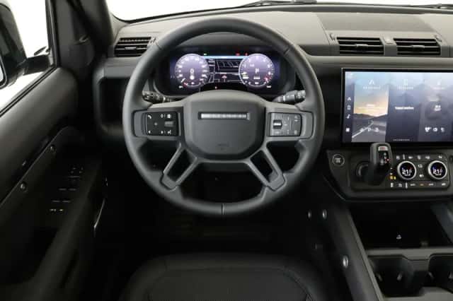 Land Rover Defender (2026) thumbnail 2