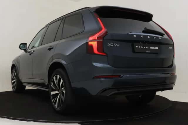 Volvo XC90 (2025) thumbnail 4
