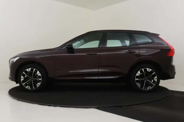 Volvo XC60 (2025) thumbnail 6