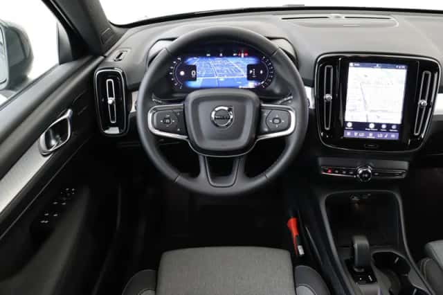 Volvo XC40 (2026) thumbnail 1