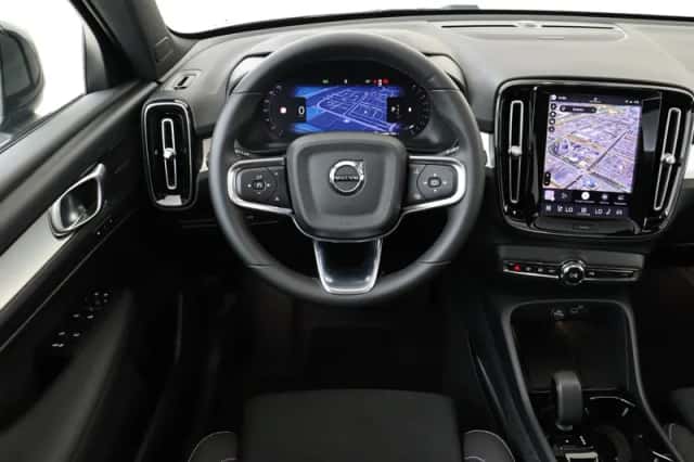 Volvo XC40 (2026) thumbnail 1