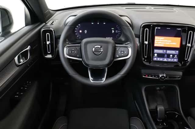 Volvo EX40 (2026) thumbnail 2