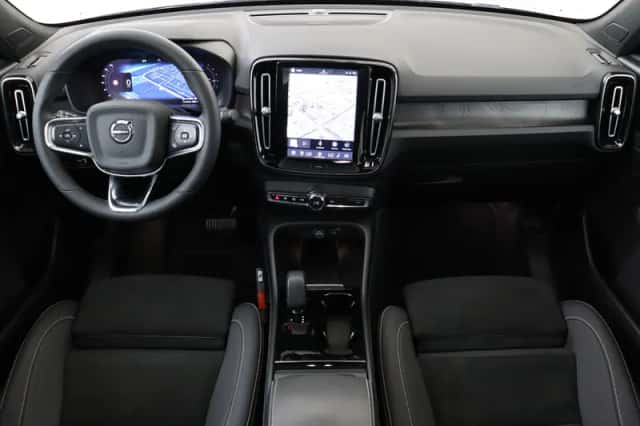 Volvo C40 (2022) thumbnail 3