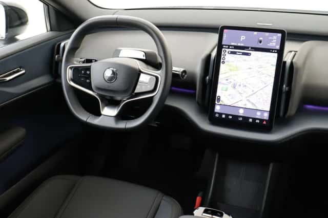 Volvo EX30 (2025) thumbnail 5