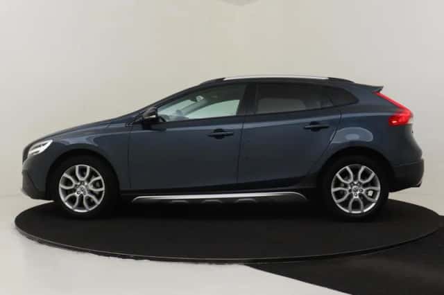 Volvo V40 Cross Country (2019) thumbnail 6