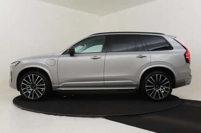 Volvo XC90 (2025) thumbnail 6
