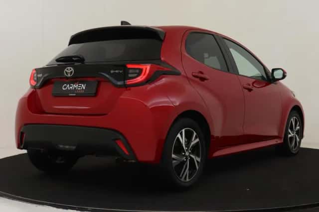 Toyota Yaris (2026) thumbnail 2
