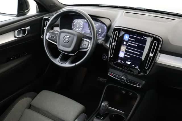 Volvo XC40 (2021) thumbnail 5