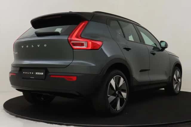 Volvo EX40 (2026) thumbnail 2