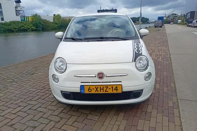 Fiat 500 (2014) thumbnail 2