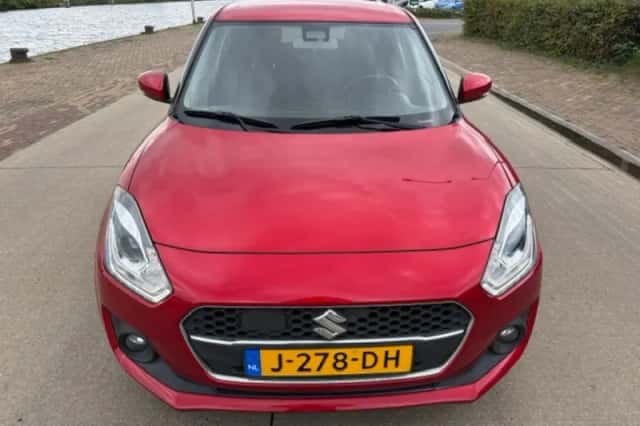 Suzuki Swift (2020) thumbnail 2