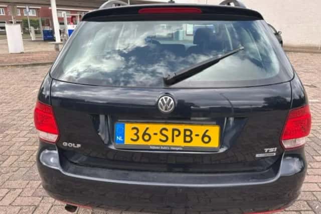 Volkswagen Golf (2011) thumbnail 6