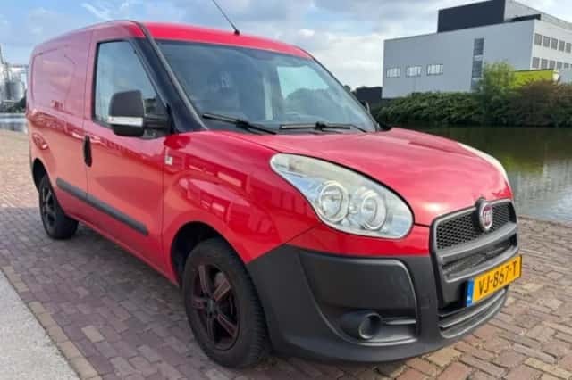 Fiat Doblò Cargo (2014) thumbnail 1