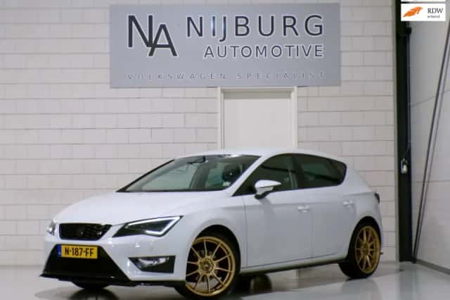 SEAT Leon (2015) thumbnail 1