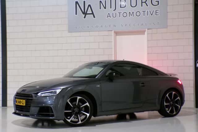 Audi TT (2016) thumbnail 2