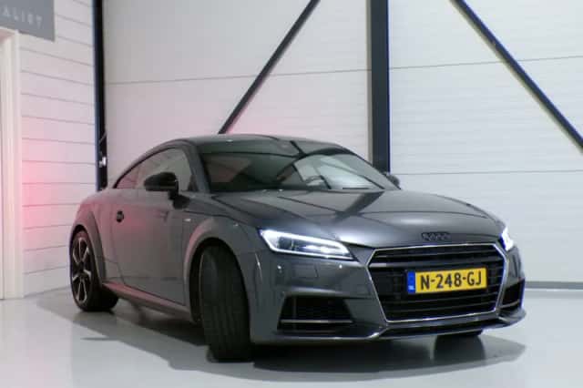 Audi TT (2016) thumbnail 4