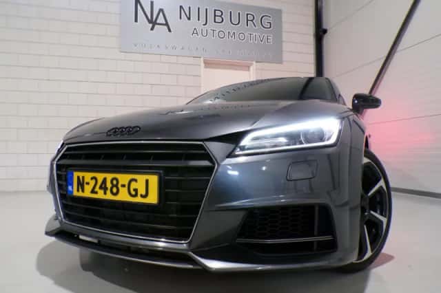 Audi TT (2016) thumbnail 5