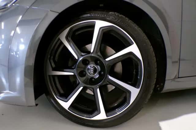 Audi TT (2016) thumbnail 6