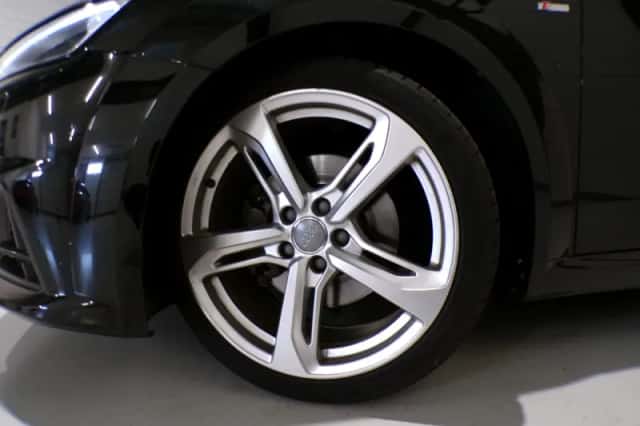 Audi TT (2015) thumbnail 6