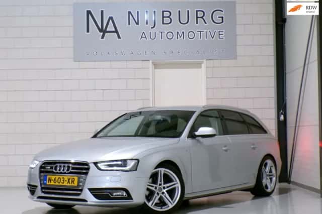 Audi A4 (2012) thumbnail 1