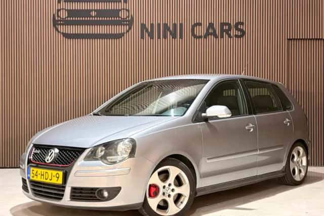 Volkswagen Polo (2008) thumbnail 1
