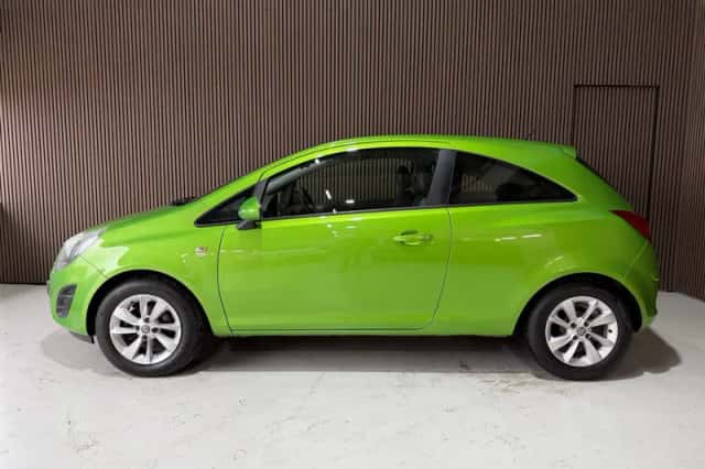 Opel Corsa (2014) thumbnail 2