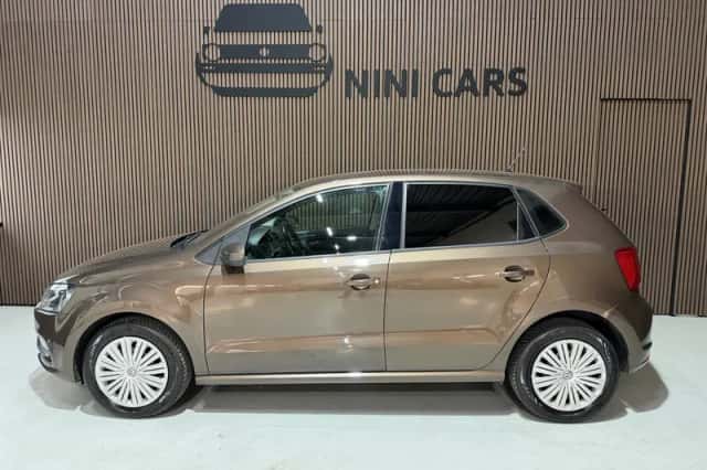 Volkswagen Polo (2014) thumbnail 2