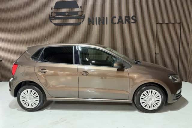 Volkswagen Polo (2014) thumbnail 3