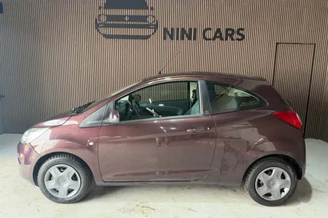 Ford Ka (2011) thumbnail 2