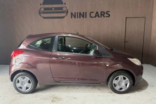 Ford Ka (2011) thumbnail 3