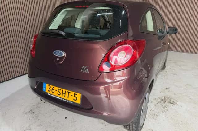 Ford Ka (2011) thumbnail 4
