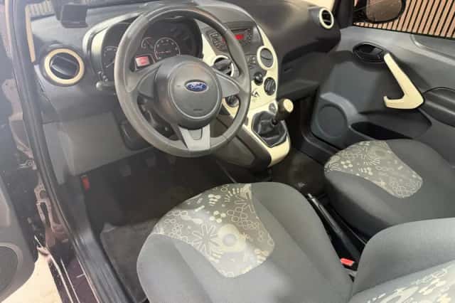 Ford Ka (2011) thumbnail 5