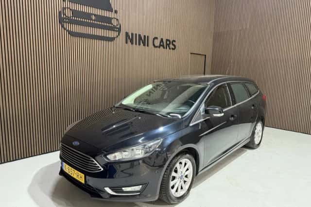 Ford Focus (2015) thumbnail 1