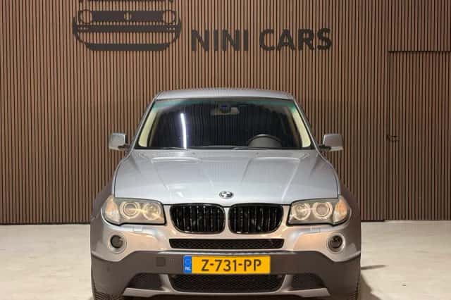 BMW X3 (2006) thumbnail 2