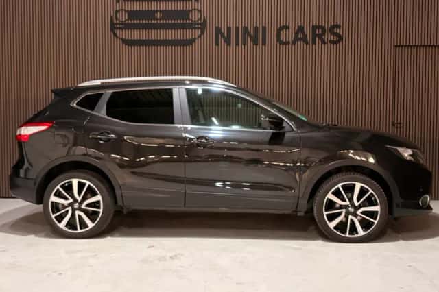 Nissan Qashqai (2016) thumbnail 4