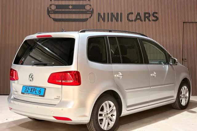 Volkswagen Touran (2012) thumbnail 6