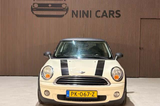 MINI One (2007) thumbnail 2