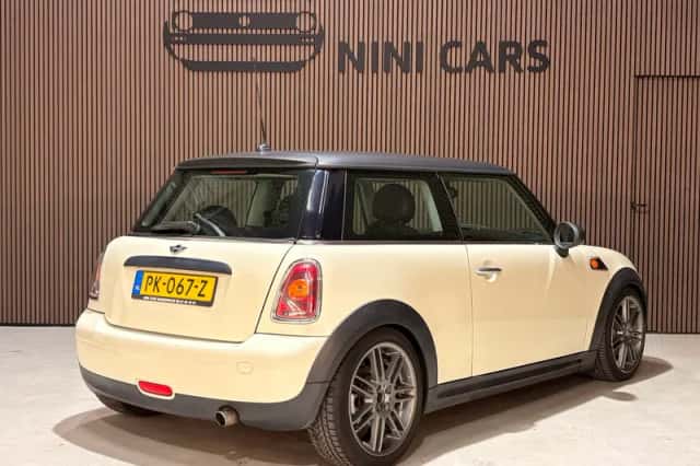 MINI One (2007) thumbnail 5