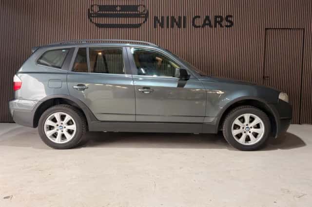 BMW X3 (2007) thumbnail 3