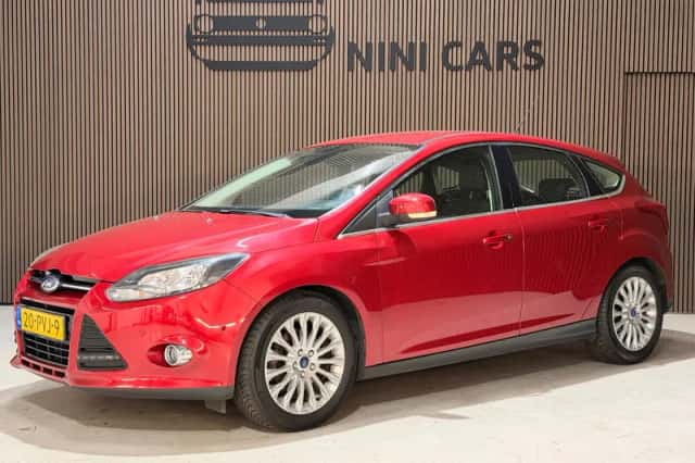 Ford Focus (2011) thumbnail 1