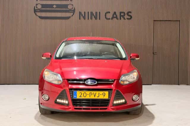 Ford Focus (2011) thumbnail 3