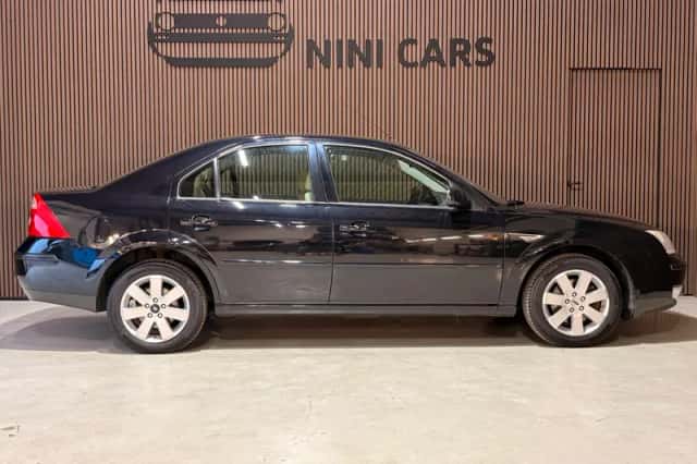 Ford Mondeo (2003) thumbnail 4