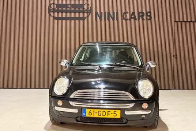 MINI One (2004) thumbnail 2