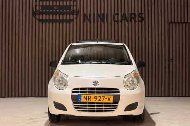 Suzuki Alto (2010) thumbnail 2
