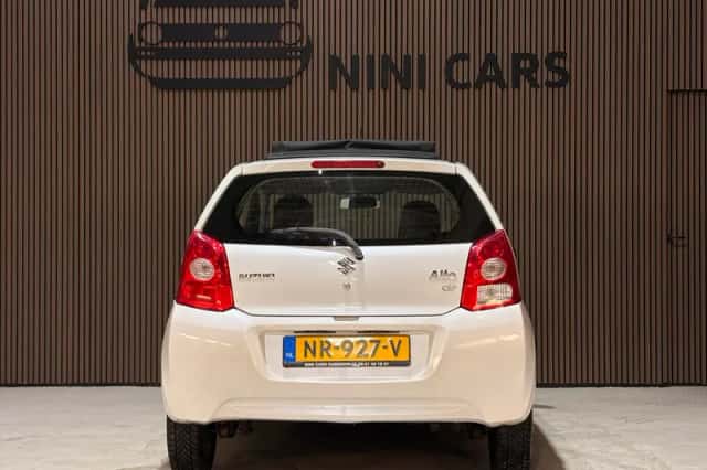 Suzuki Alto (2010) thumbnail 6