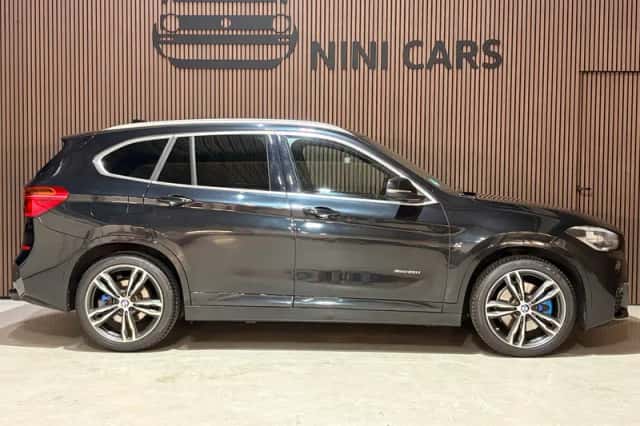 BMW X1 (2016) thumbnail 4