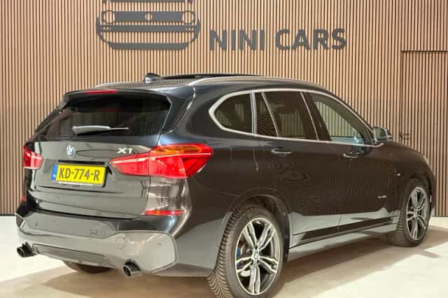 BMW X1 (2016) thumbnail 5
